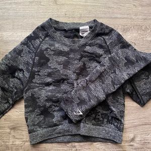 Gymshark camo cropped